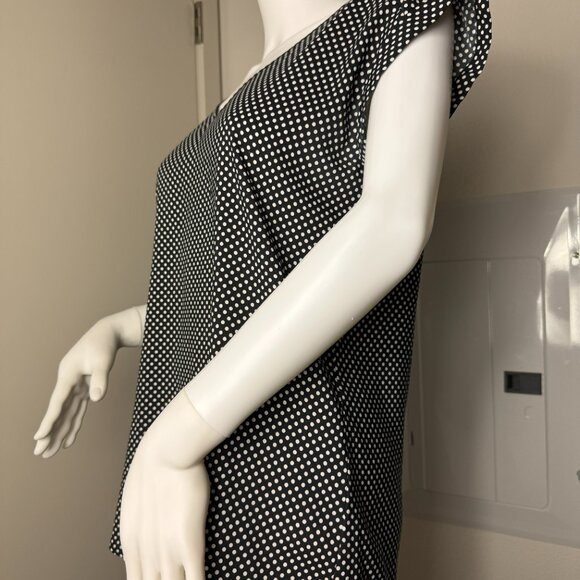 Express Short Sleeve V-neck Polka Dot Black & White Tunic Size Small - Picture 6 of 8
